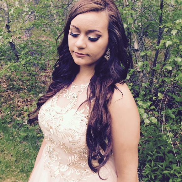 Prom / special occasion formal dress - Picture 4 of 4